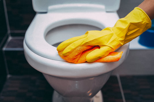 Refresh Your Toilet Naturally: Effective Descaling Tips